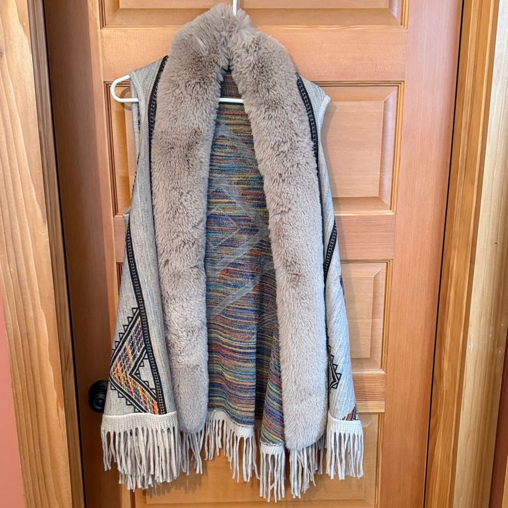 Women's Multicolor Faux Fur Trim Vest